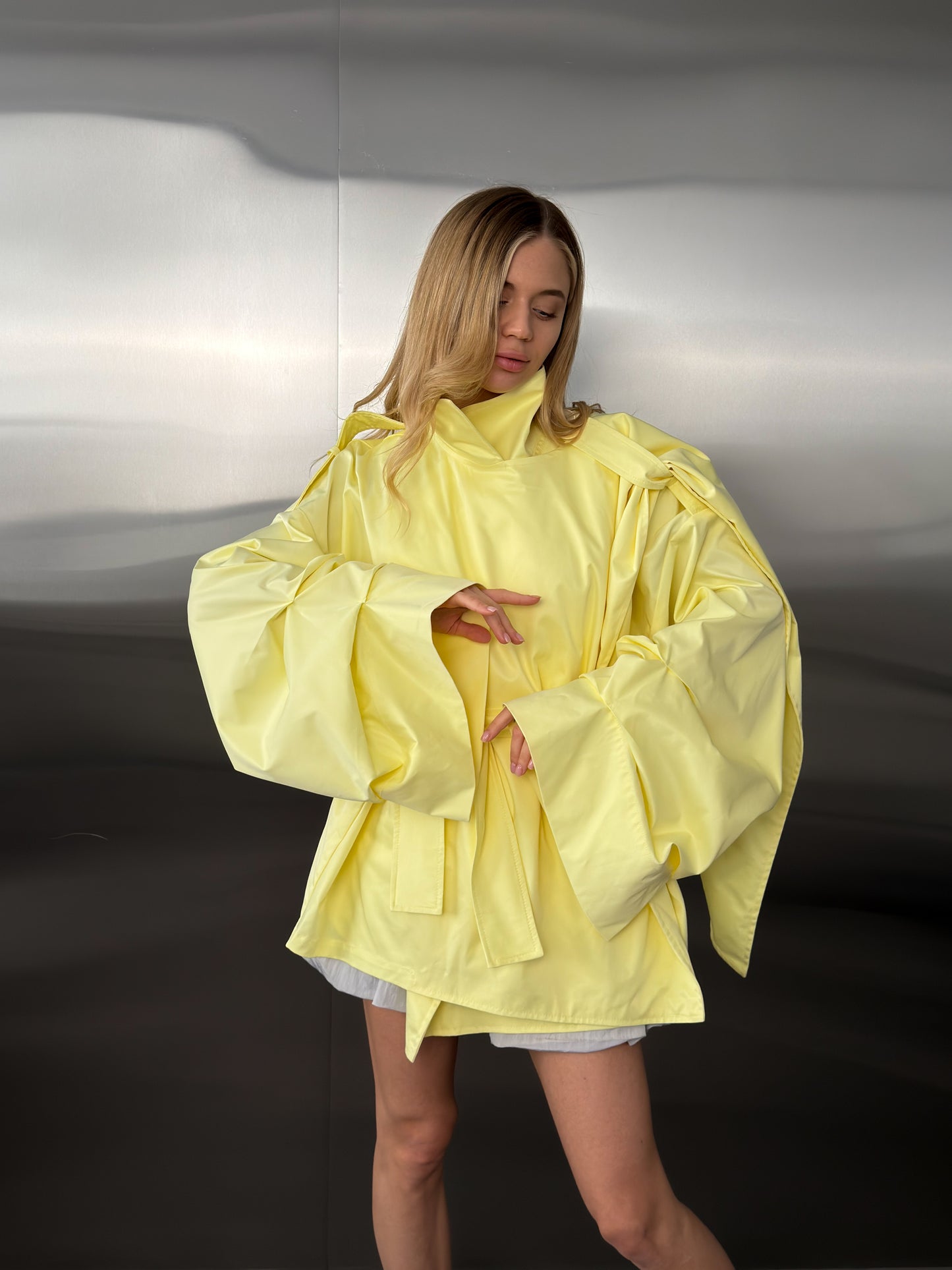 Trench coat - yellow