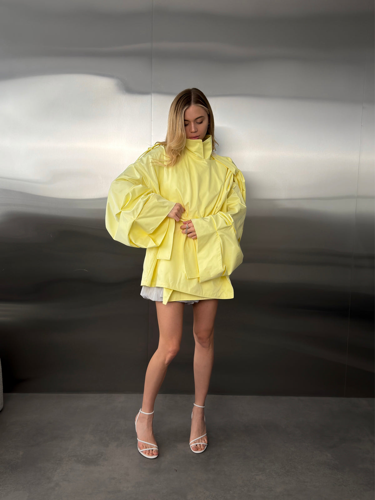 Trench coat - yellow