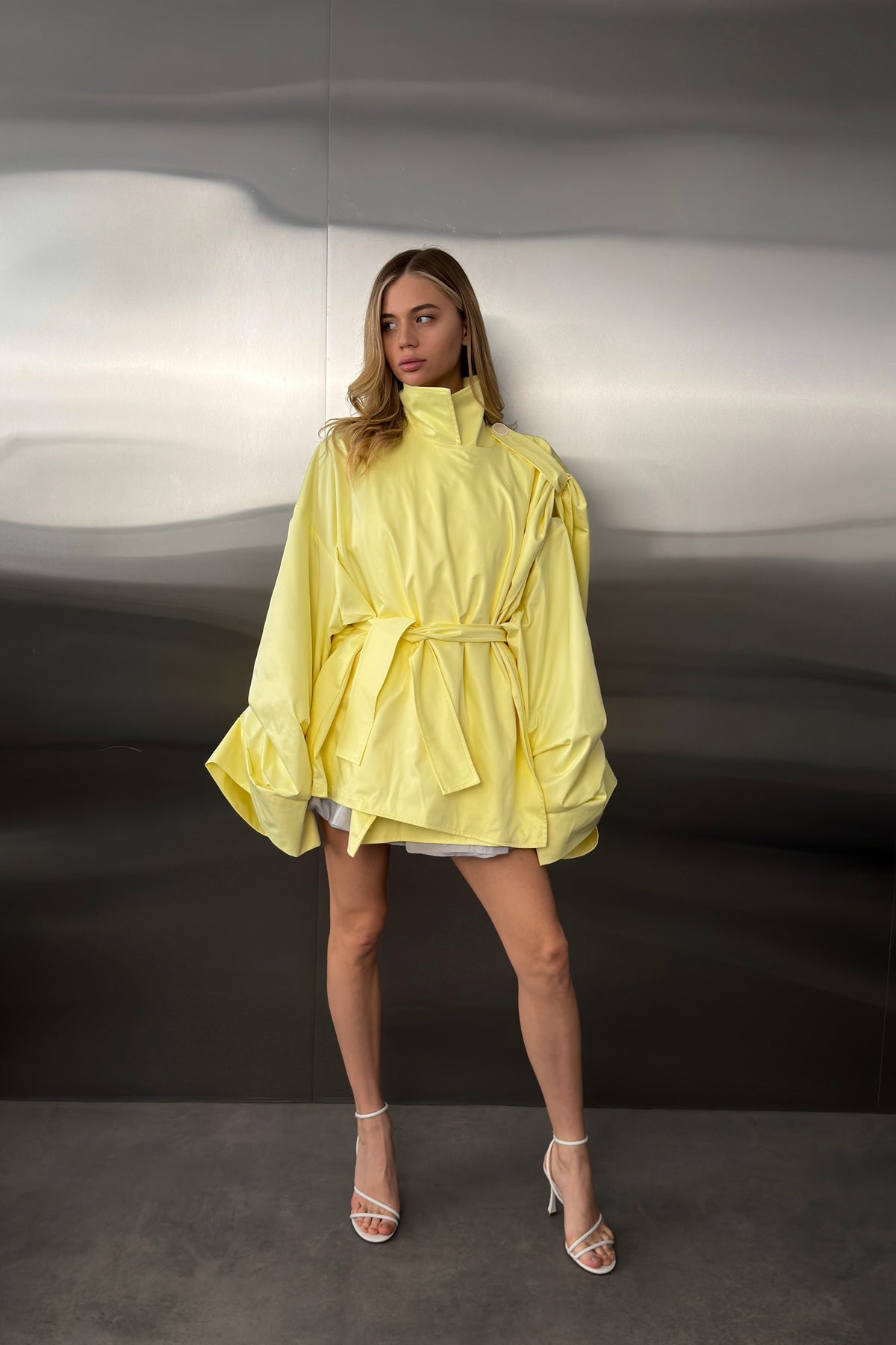 Trench coat - yellow
