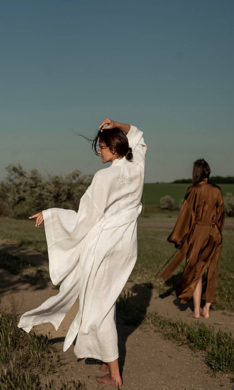 Kimono with Gayatri mantra