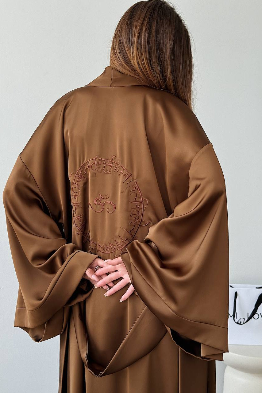 Kimono with Gayatri mantra