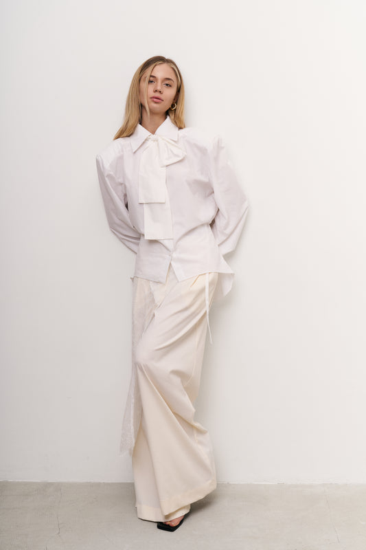 Shirt with accent shoulders - white